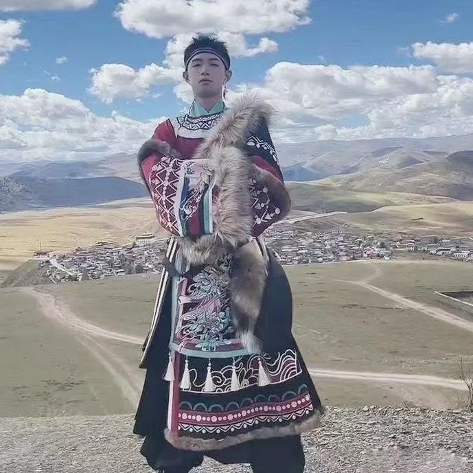 Classic Embroidered Tibetan Ro - Photography Of A Man ulasan dan harga
