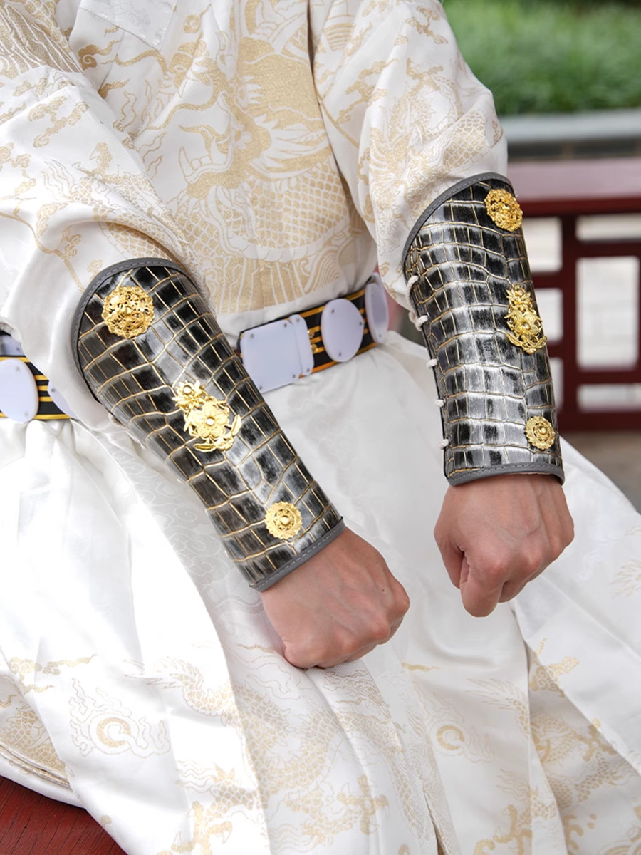 Leather Ninja Warrior Swordsma - Photography Of A Man ulasan dan harga